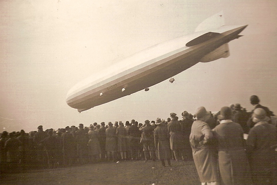 https://de.wikipedia.org/wiki/LZ_127#/media/Datei:ZeppelinLZ127a.jpg