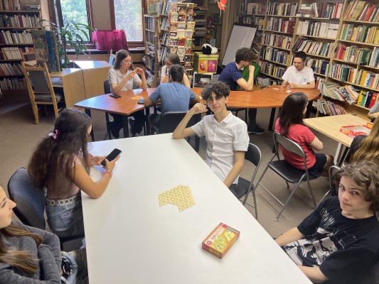 8 "е" МГ "Д-р П. Берон"